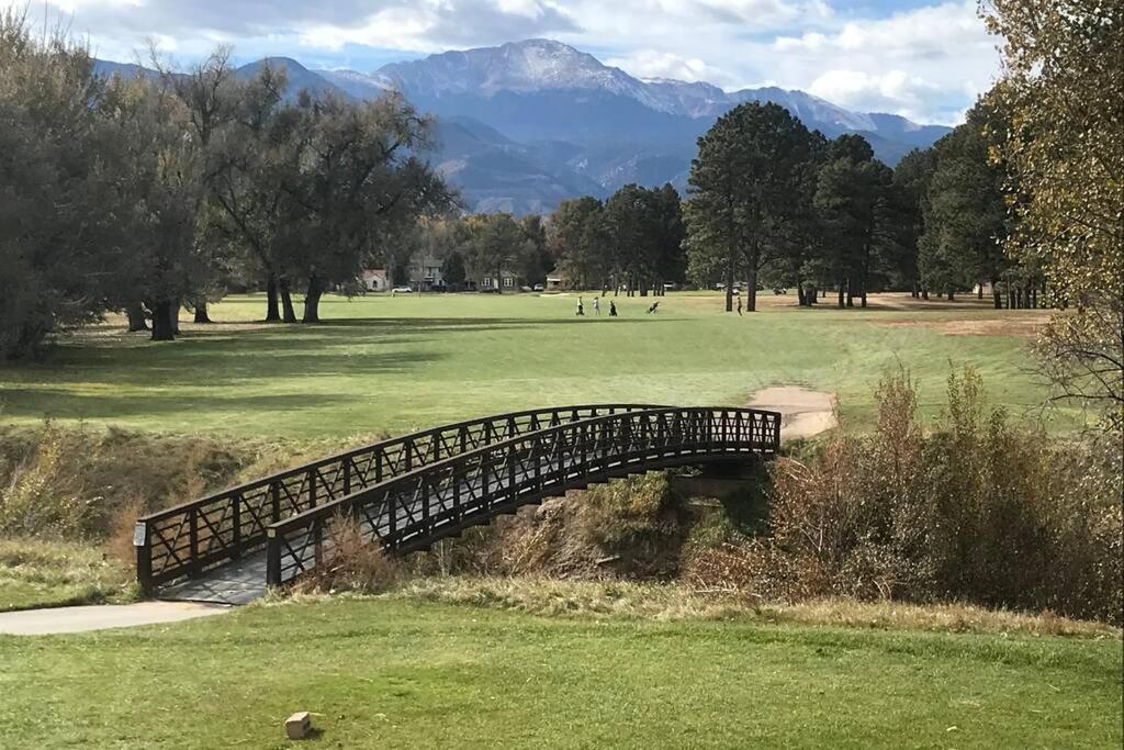 Charming Remodeled Golf Course Area Home Colorado Springs Zewnętrze zdjęcie