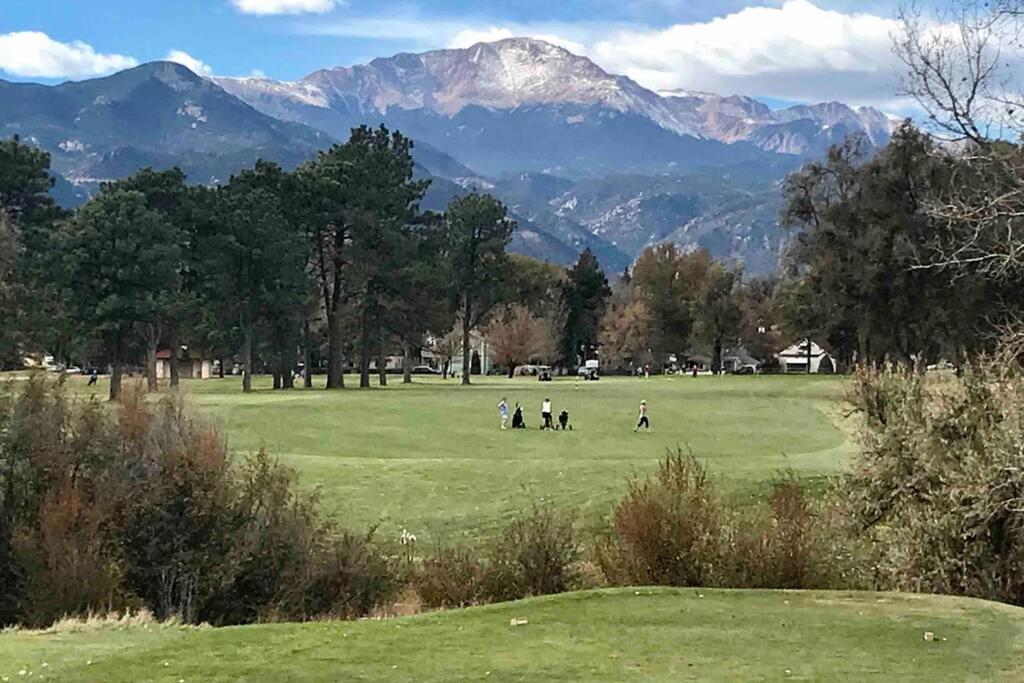 Charming Remodeled Golf Course Area Home Colorado Springs Zewnętrze zdjęcie